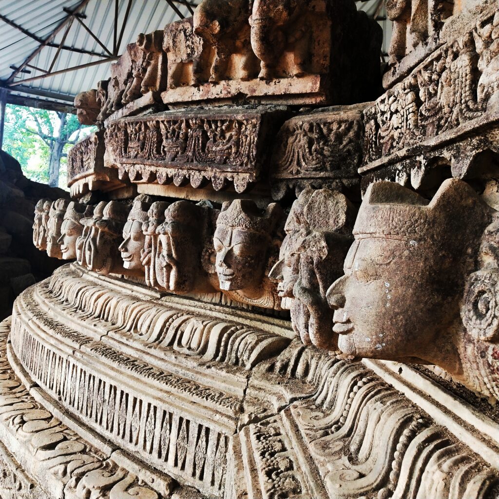 Stone_carving_at_temple_in_numalighar,_Assam